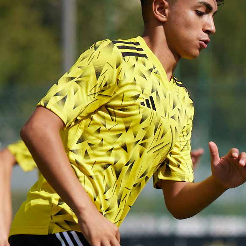 Banner Content Image: https://www.3qsports.co.uk/images/banner/source/Adidas%20-%20Square.ttG82uig5a.jpg?t=1740215418