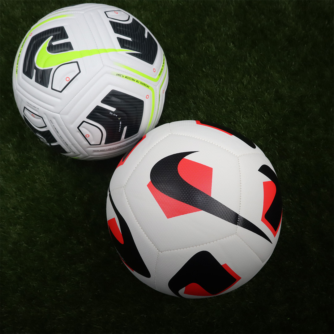 Banner Content Image: https://www.3qsports.co.uk/images/banner/source/Footballs.C81o74fGII.jpg?t=1731315816